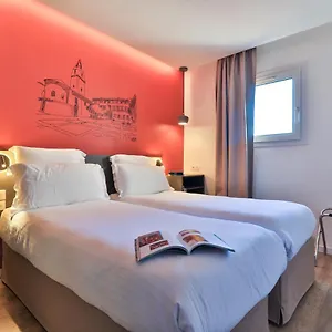 *** Hotel Kyriad Centre France